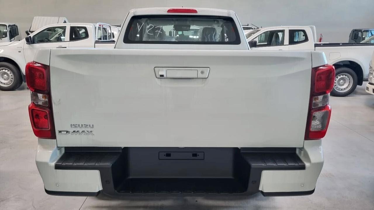 Isuzu D-Max Space N60 BB 4 posti Autocarro NUOVO