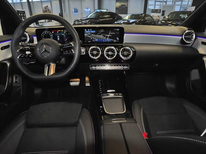 Mercedes-Benz CLA CLA 200 d AMG Line NIGHT PACK MBUX LED