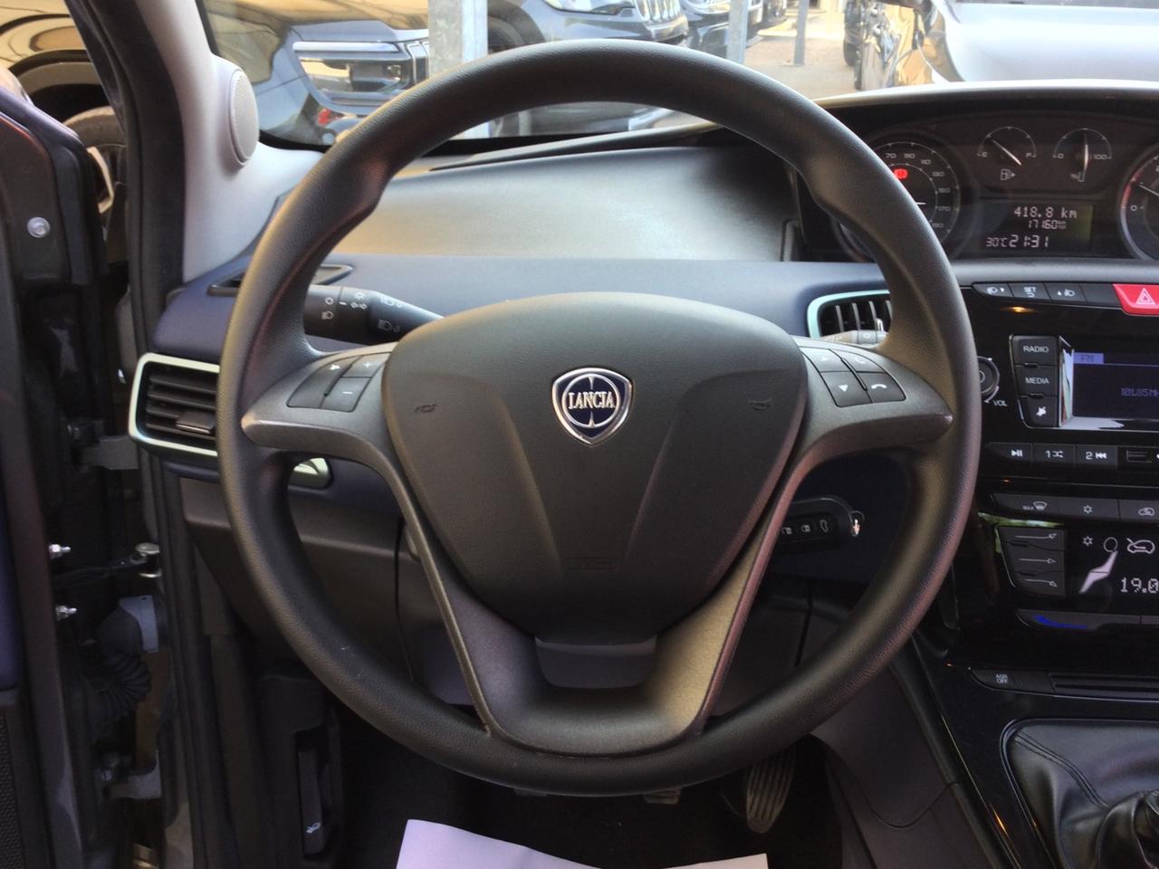 Lancia Ypsilon 1.0 FireFly 5 porte S&S Hybrid Silver Plus
