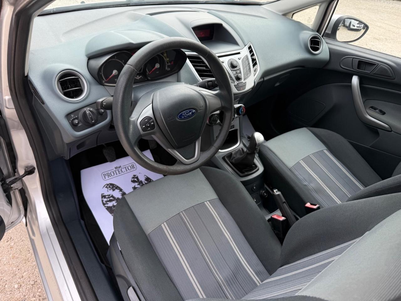 Ford Fiesta 1.4 5 porte Bz.- GPL Titanium