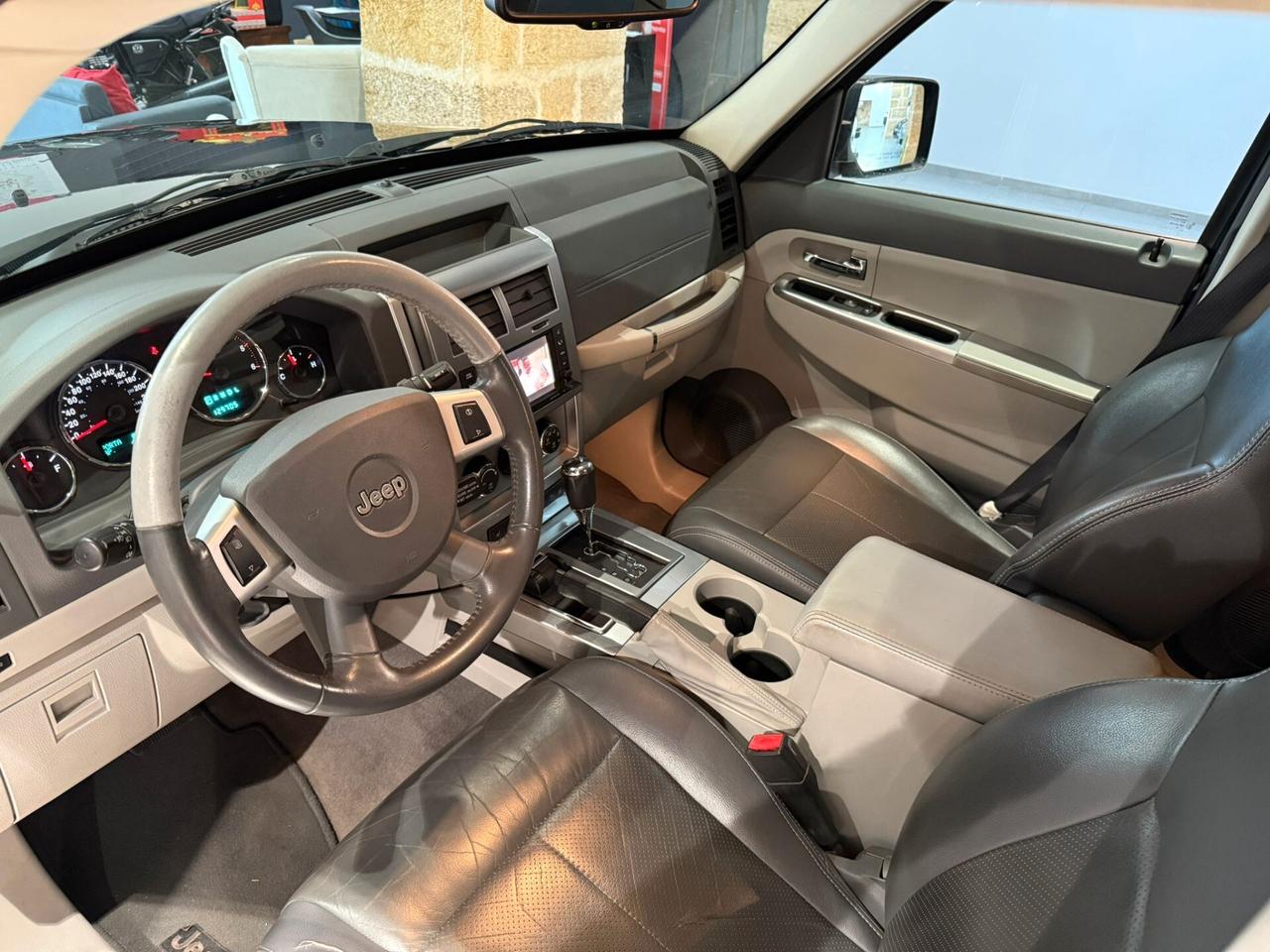 Jeep Cherokee kk 2.8 CRD DPF Limited Auto