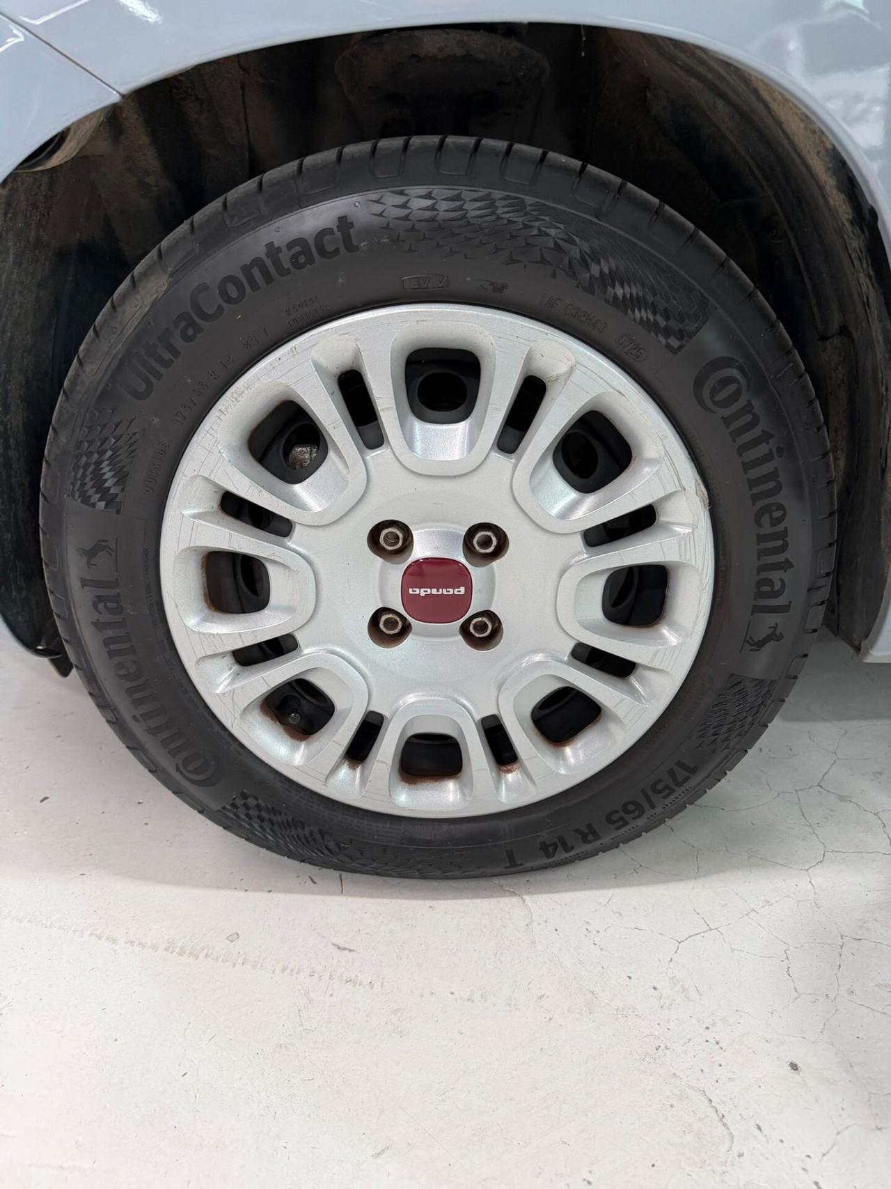 Fiat Panda 5 posti Euro 6 Neopatentati