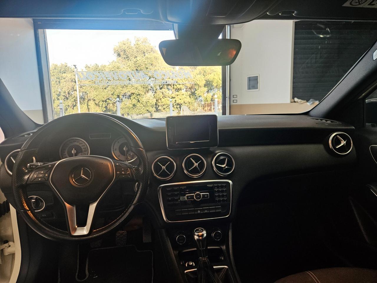 Mercedes-benz A 200 A 200 CDI Premium
