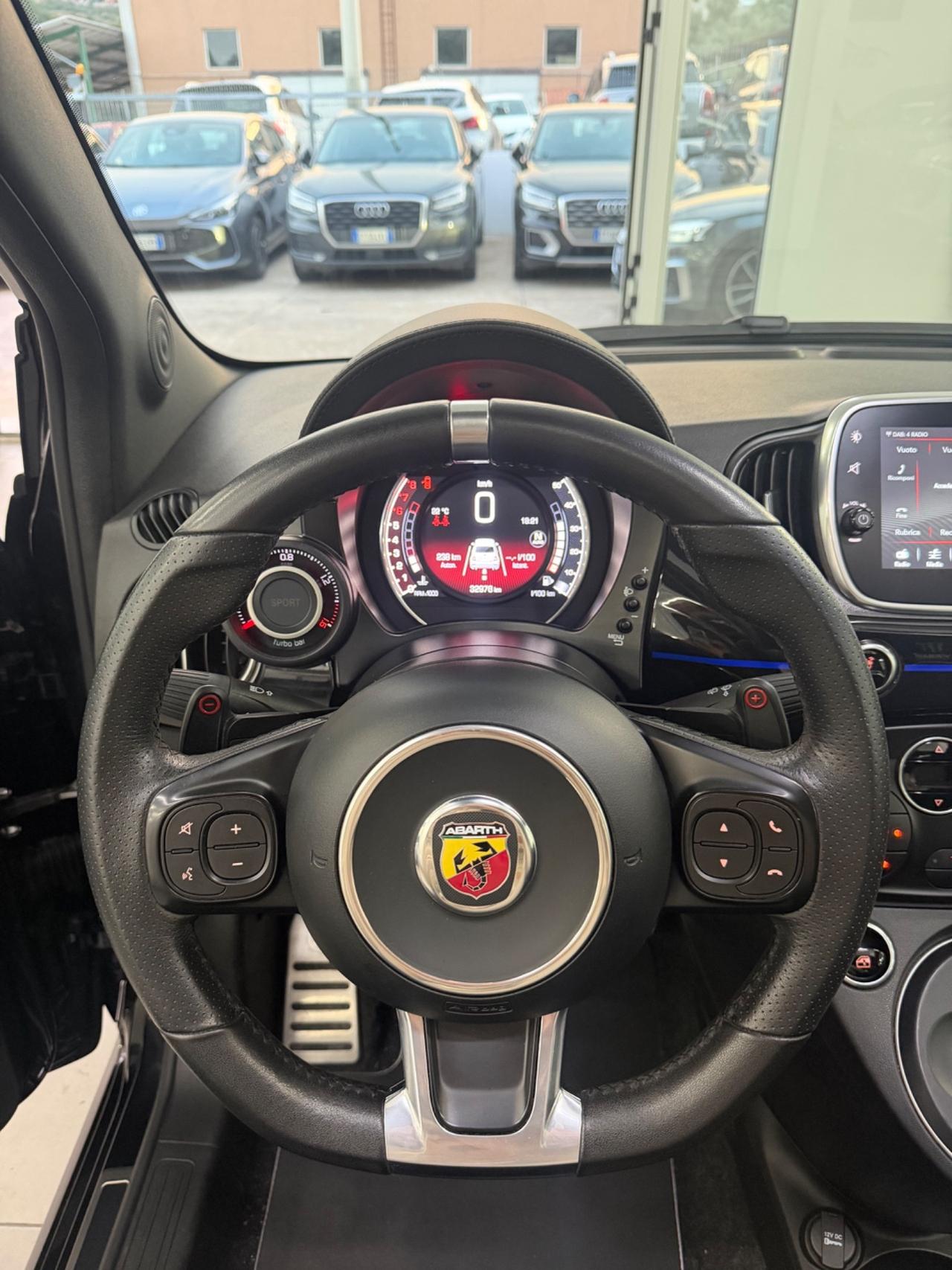 500 Abarth 595 165 CV Monster Energy Yamaha