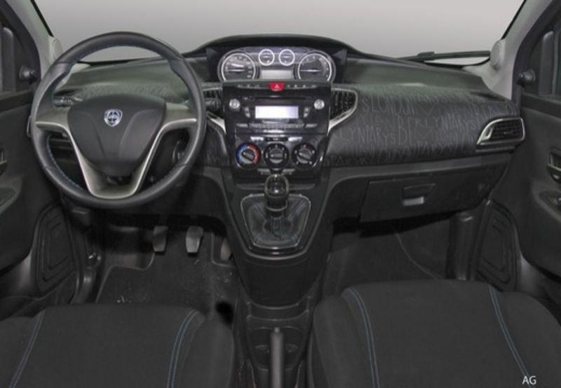 Lancia Ypsilon III 2021 1.0 firefly hybrid Gold s&s 70cv