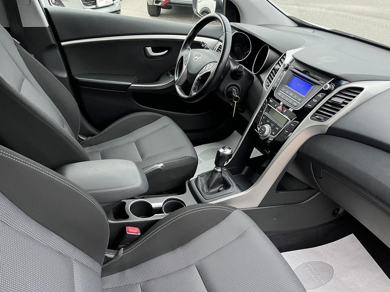 HYUNDAI I30 SW 1600 CRDI 110 CV COMFORT