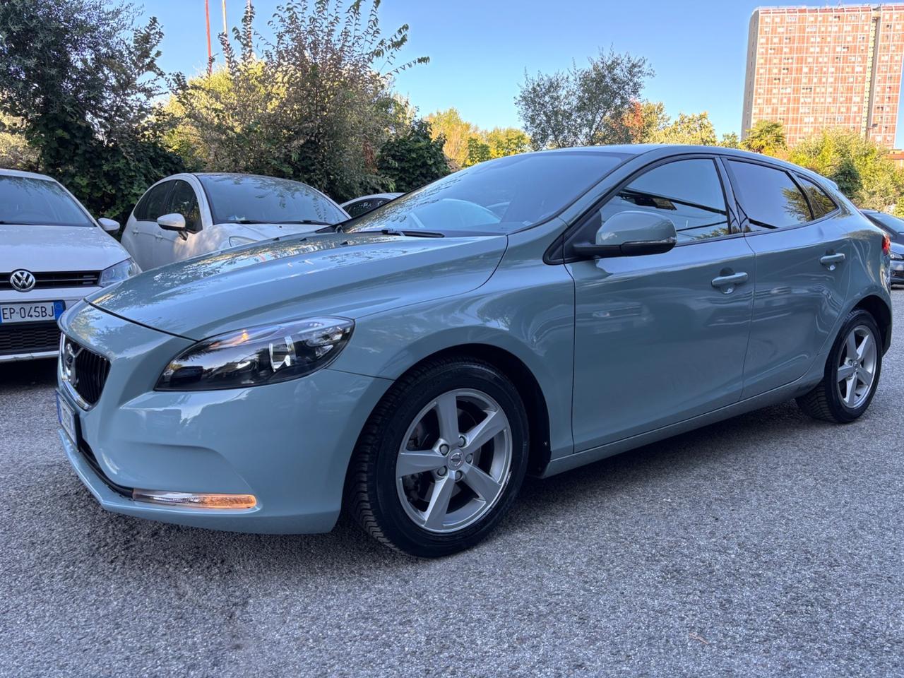 Volvo V40 T2 Kinetic BENZINA OK neopatentati