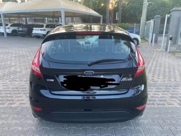 Ford Fiesta 1.4 TDCi 5p. Ghia neopatentati
