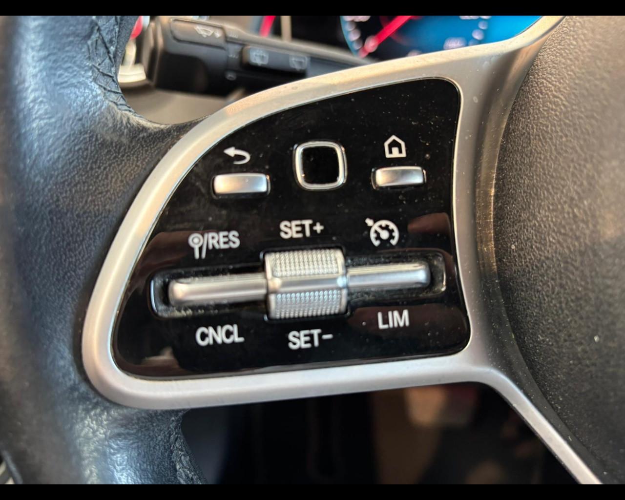 Mercedes-Benz GLB - X247 2019 - GLB 200 d Sport Plus auto