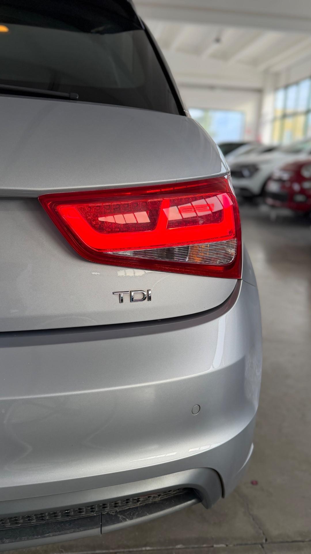 Audi A1 1.6 TDI S line edition