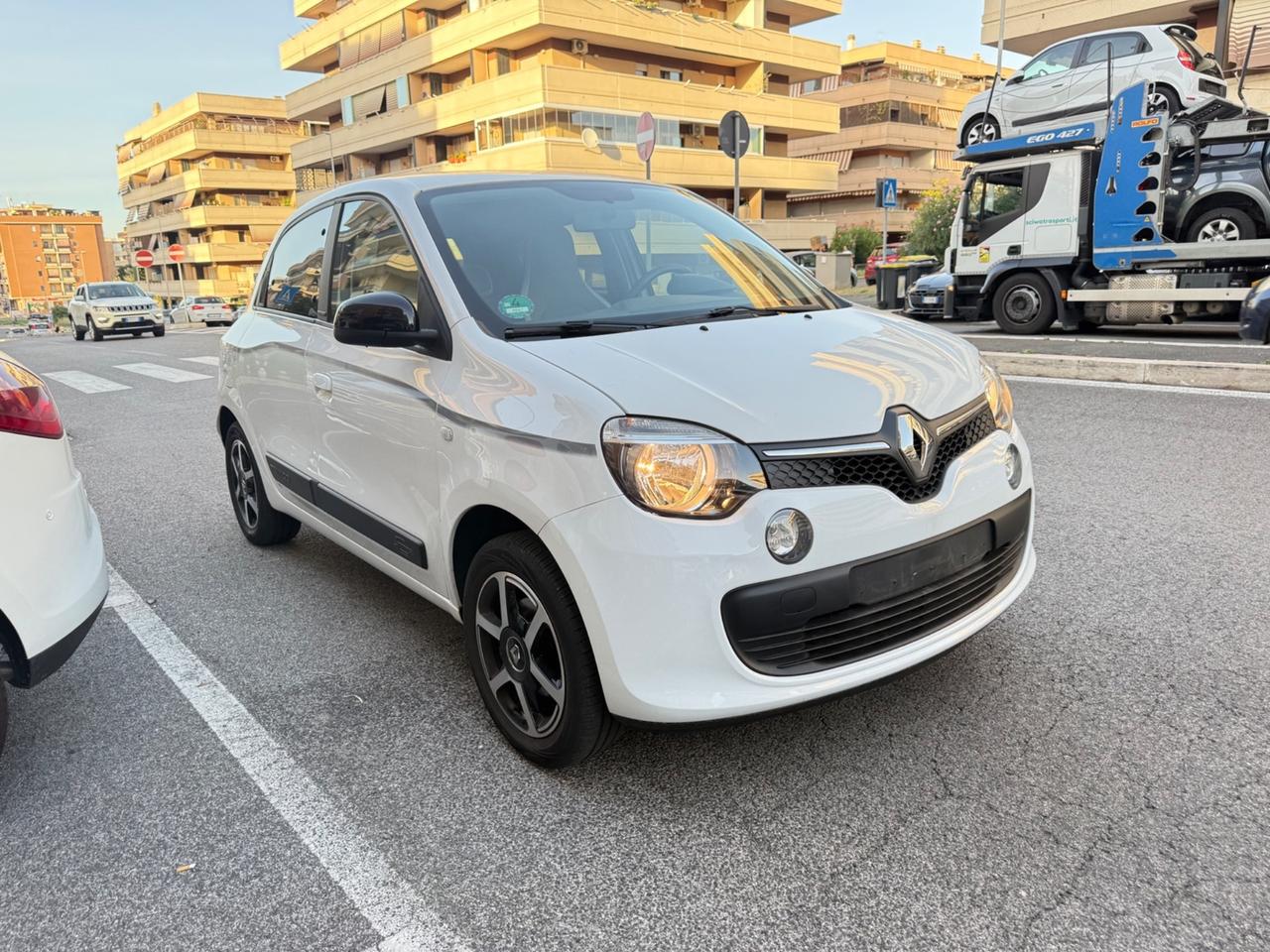 Renault Twingo LIMITEED C.AUTOMATICO PDC BLUETOOTH CERCHI 16