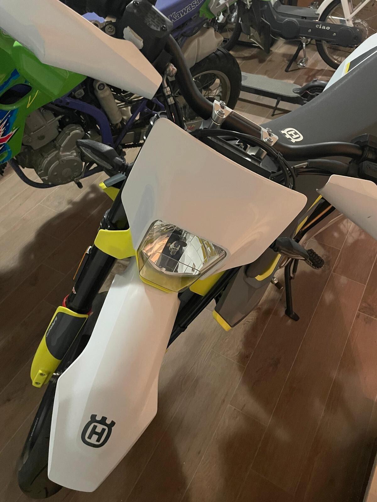 HUSQVARNA