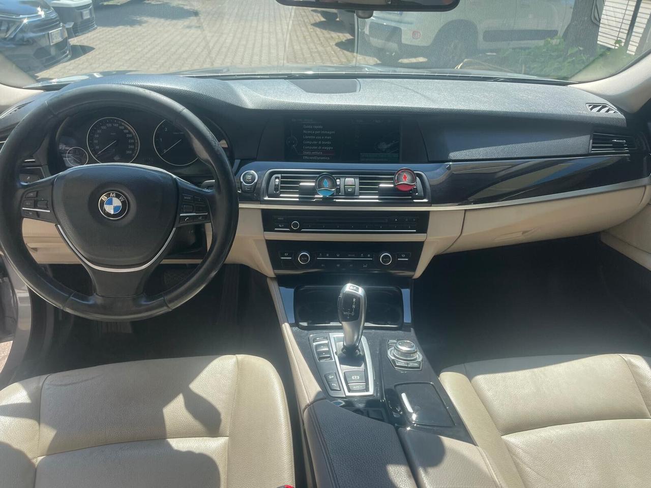 Bmw 525 525d xDrive Touring Luxury