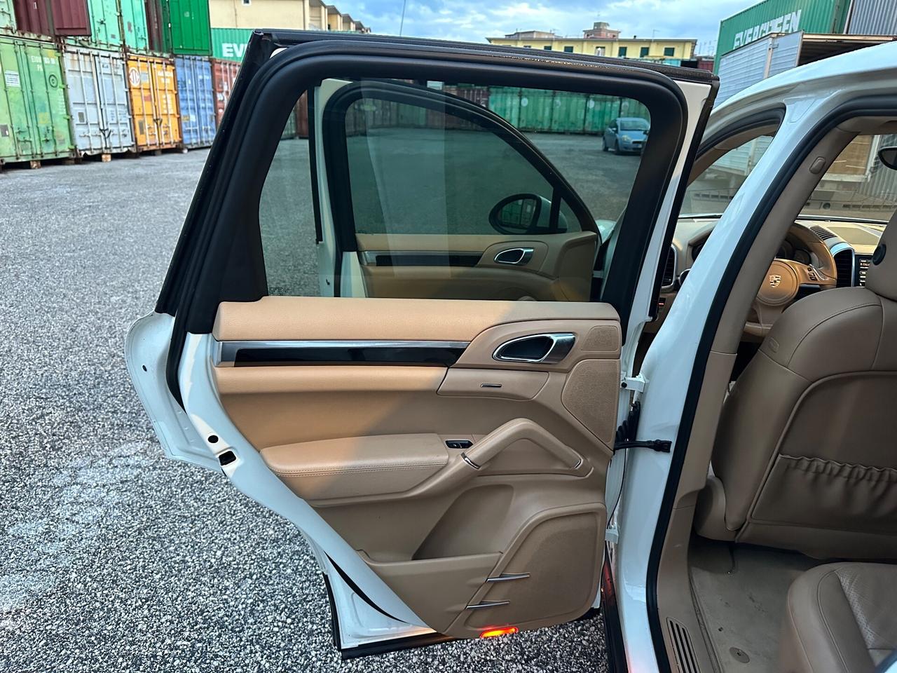 Porsche Cayenne 3.0 S Diesel PARI AL NUOVOp