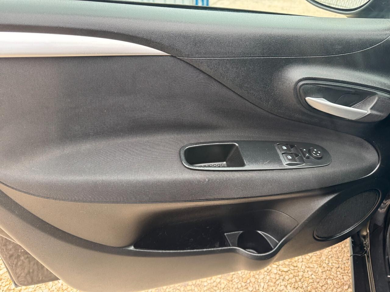 Fiat Grande Punto 1.4 5 porte Natural Power 1 prop. nord italia 06/2013