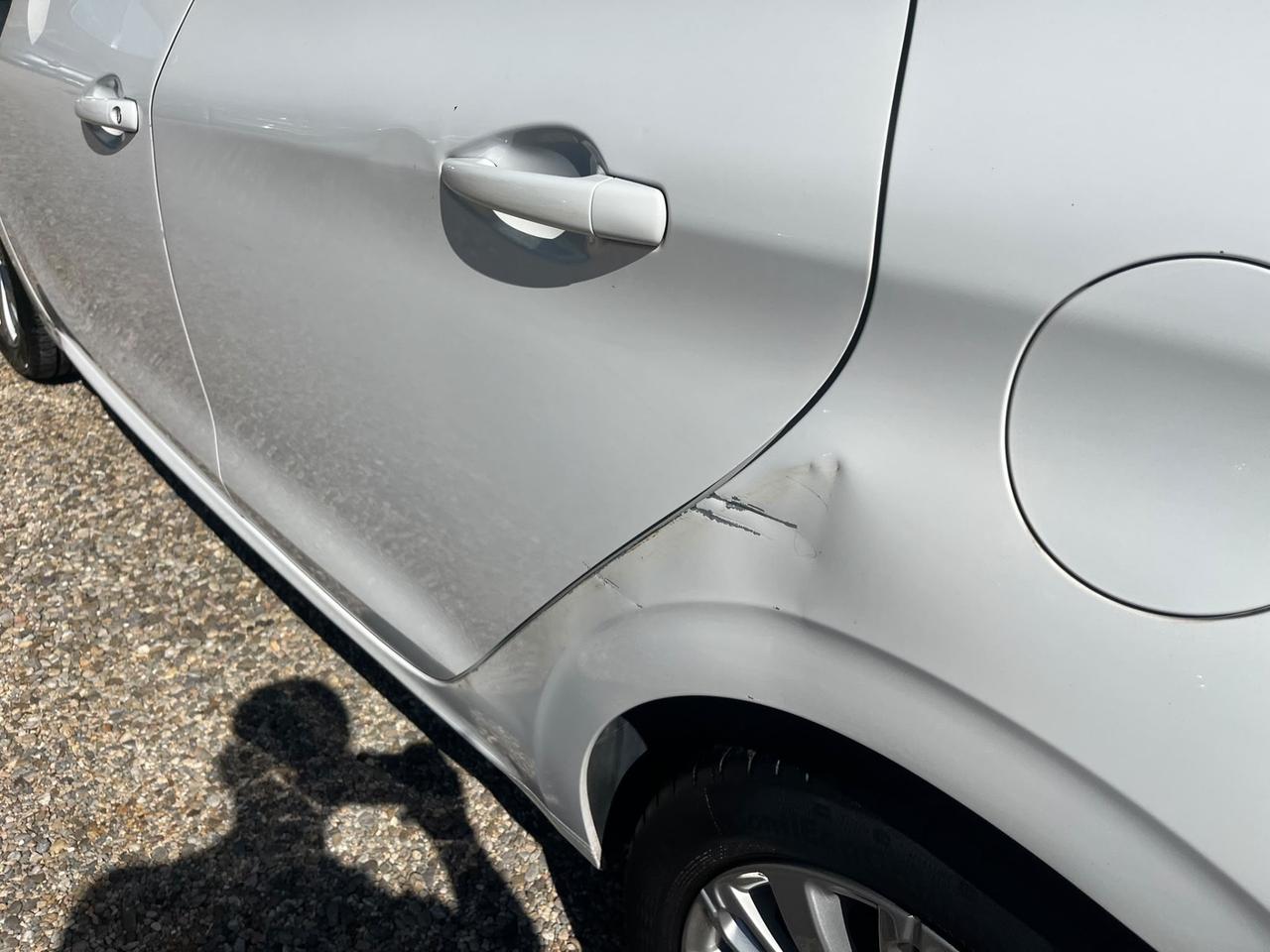 Peugeot 208 PureTech 82 5p. Allure