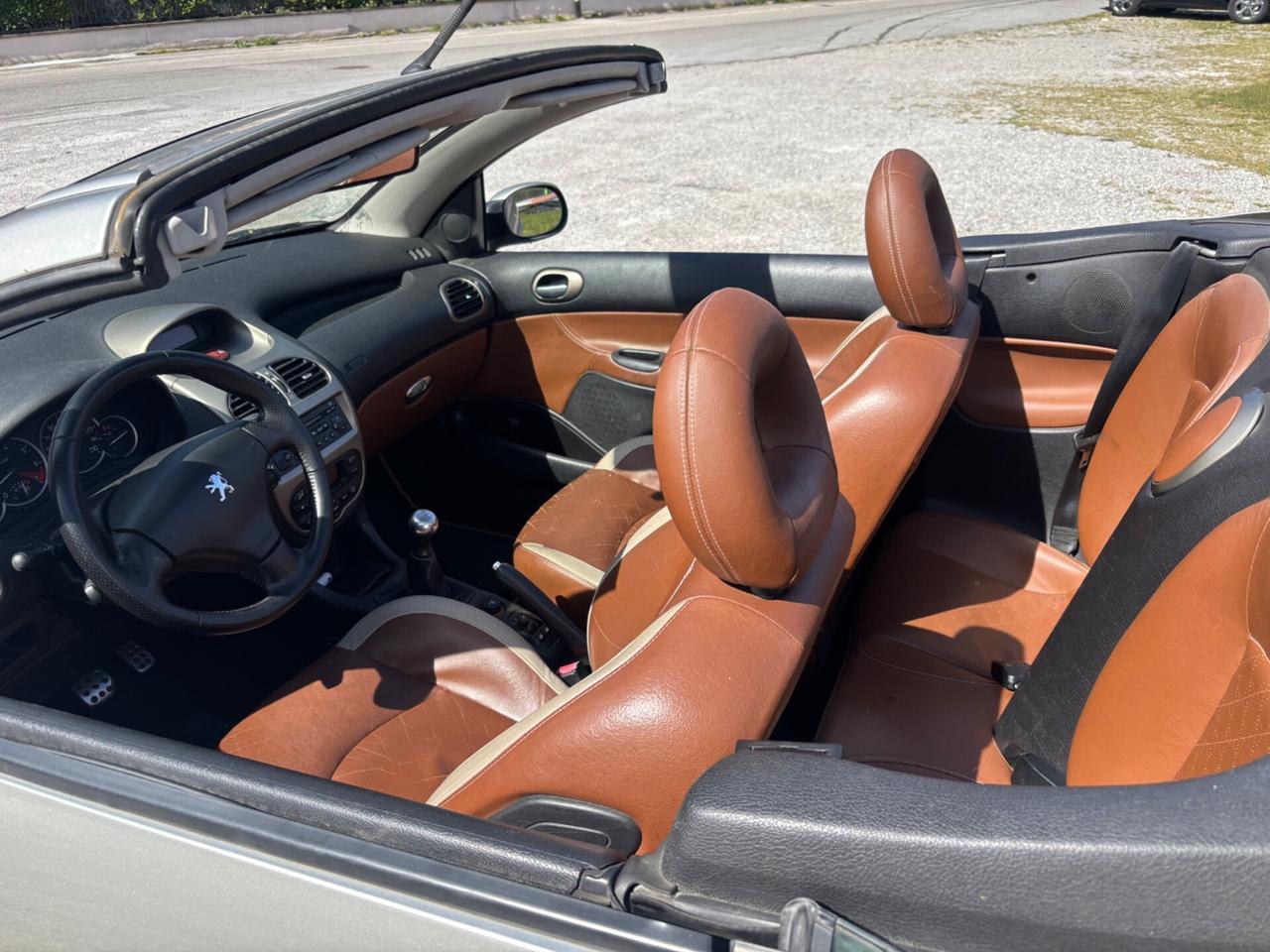 Peugeot 206 1.6 16V CC Enfant Terrible Roland Garros