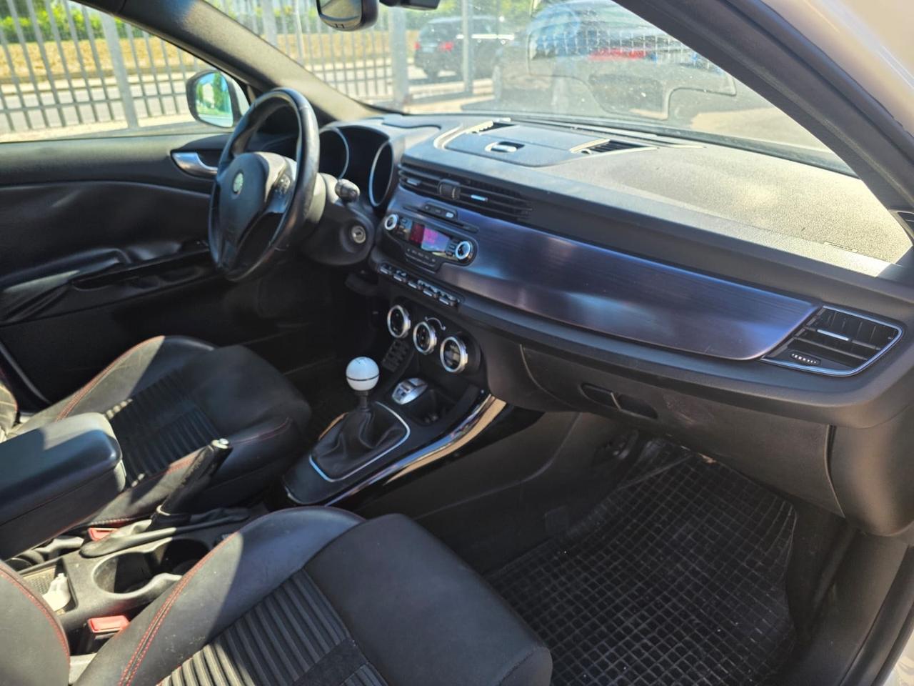 Alfa Romeo Giulietta 1.6 JTDm-2 105 CV Exclusive