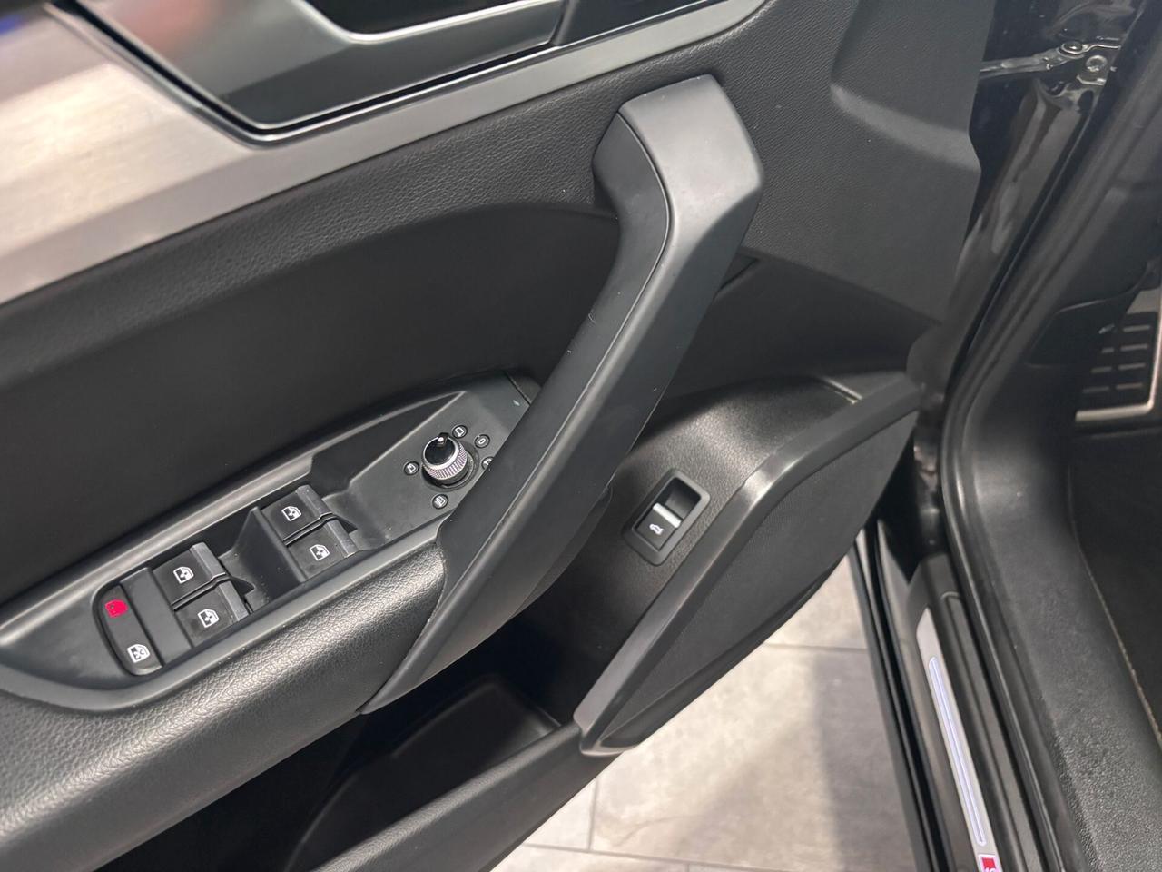 AUDI Q5 SPORTBACK 40TDI QUATTRO S-TRONIC S-LINE