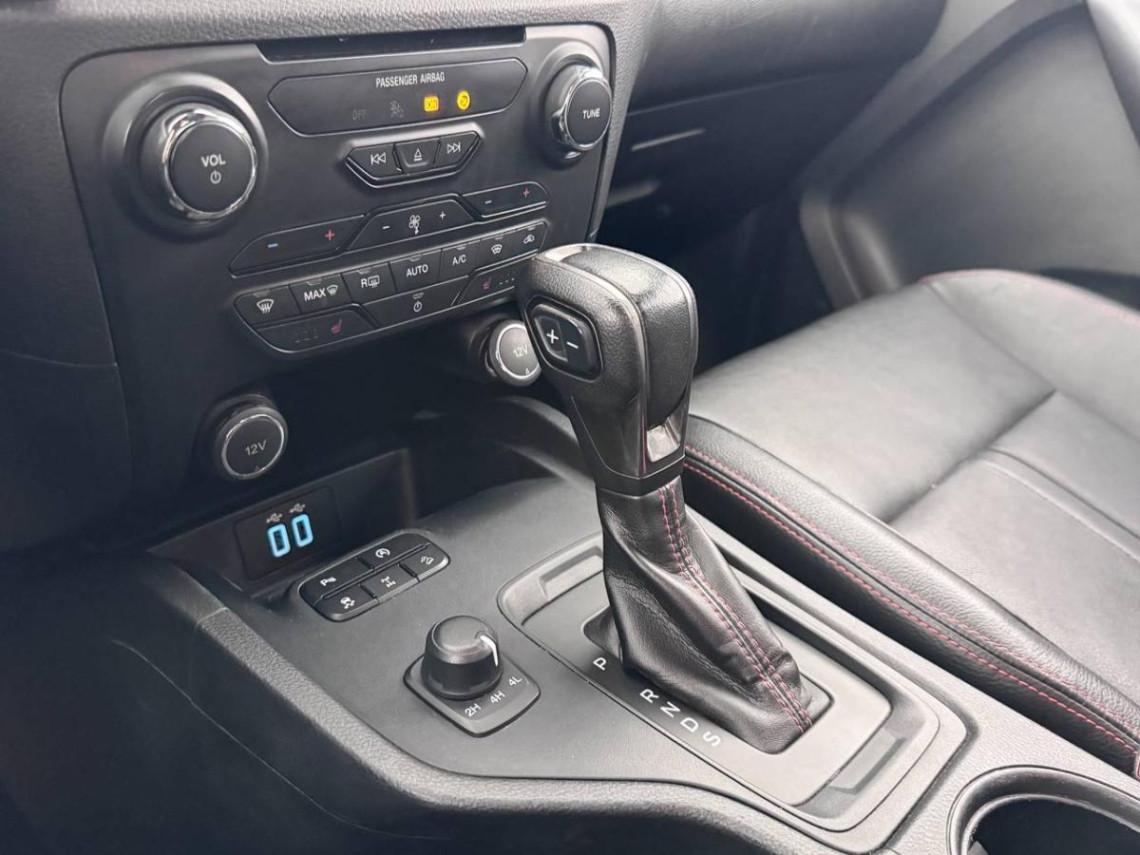 FORD Ranger Thunder 2 0 tdci double cab wildtrak 213cv auto new