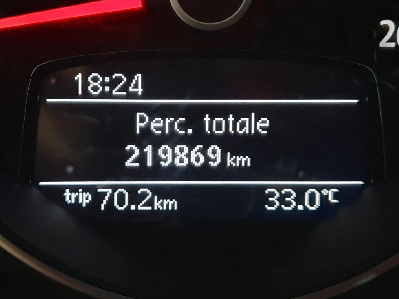 Volkswagen Maggiolino 1.6 TDI 105cv Design 2012