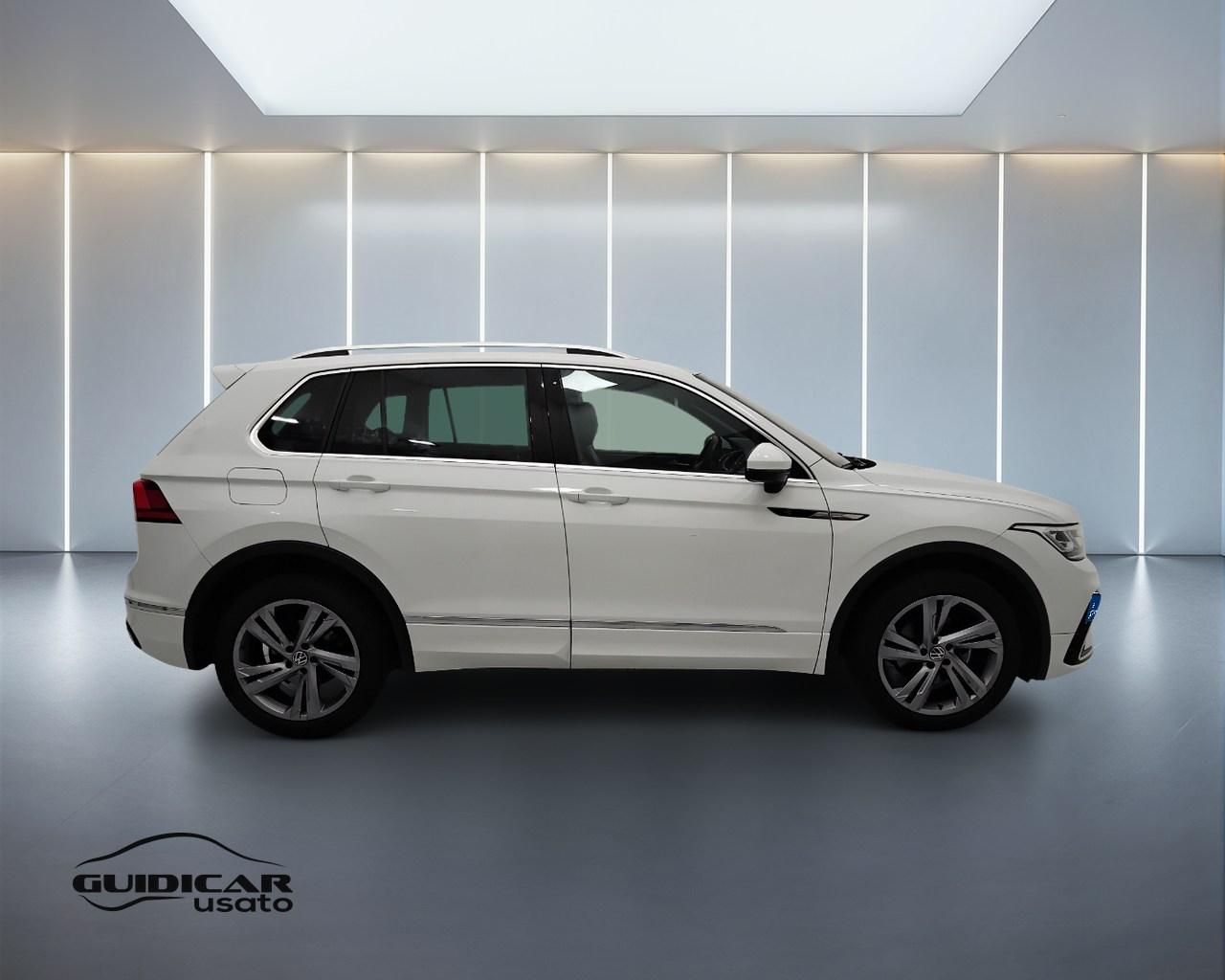 VOLKSWAGEN Tiguan II 2021 - Tiguan 2.0 tdi R-Line 4motion 150cv dsg