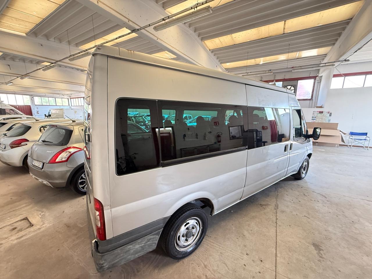 Ford Transit/Tourneo/Bus Transit 9 posti passo lungo