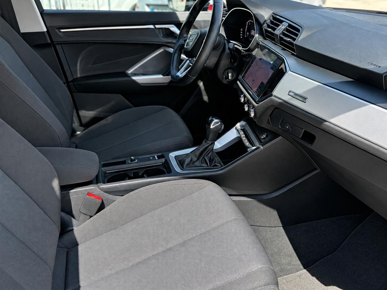 Audi Q3 35 TDI S tronic Business Advanced