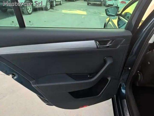 SKODA Superb Wagon Wagon iV 1.4 tsi phev Style dsg -GE476CM