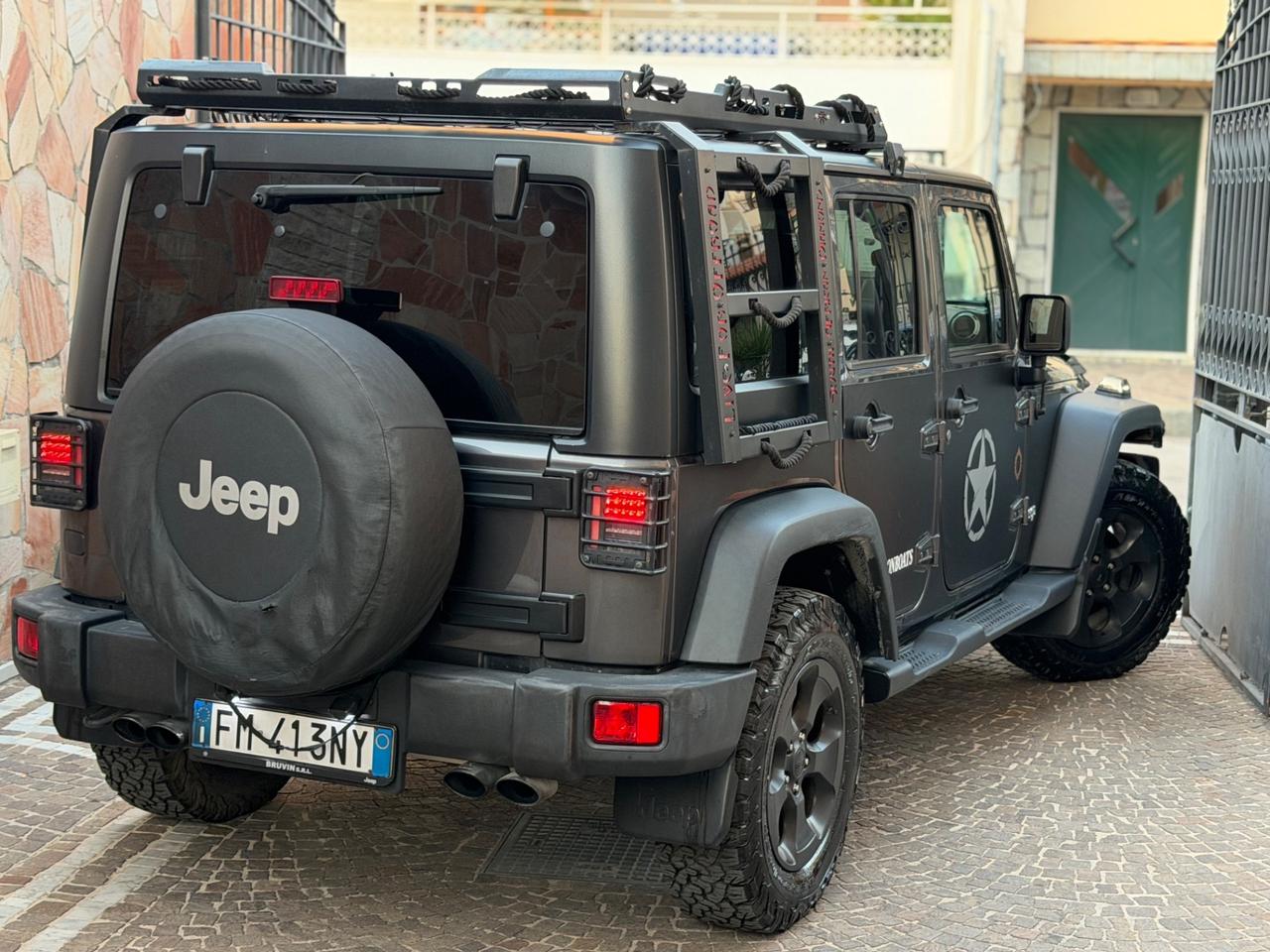 Jeep Wrangler Unlimited 2.8 CRD DPF Rubicon Auto AUTOCARRO N1