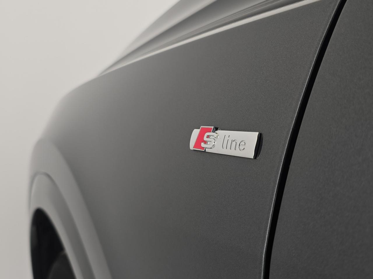 Audi Q8 60 3.0 tfsi e s line plus quattro tiptronic