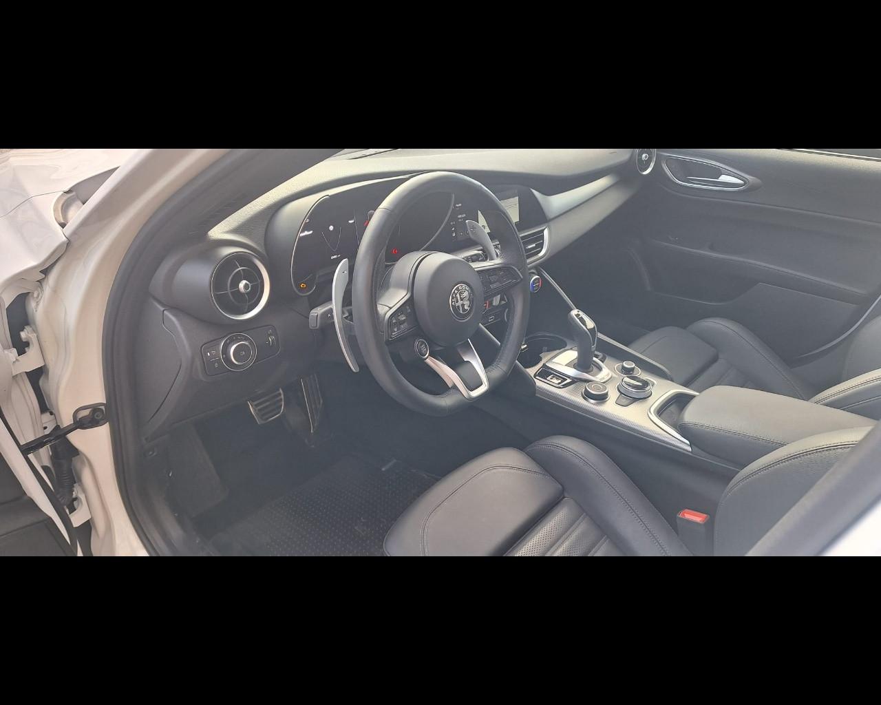 ALFA ROMEO Giulia (2016) - Giulia 2.2 Turbodiesel 160 CV AT8 Veloce