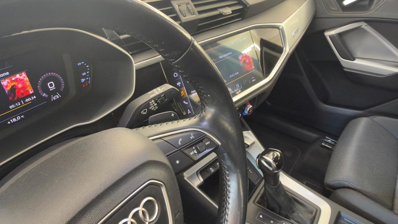 Audi Q3 35 TDI S tronic Business Advanced