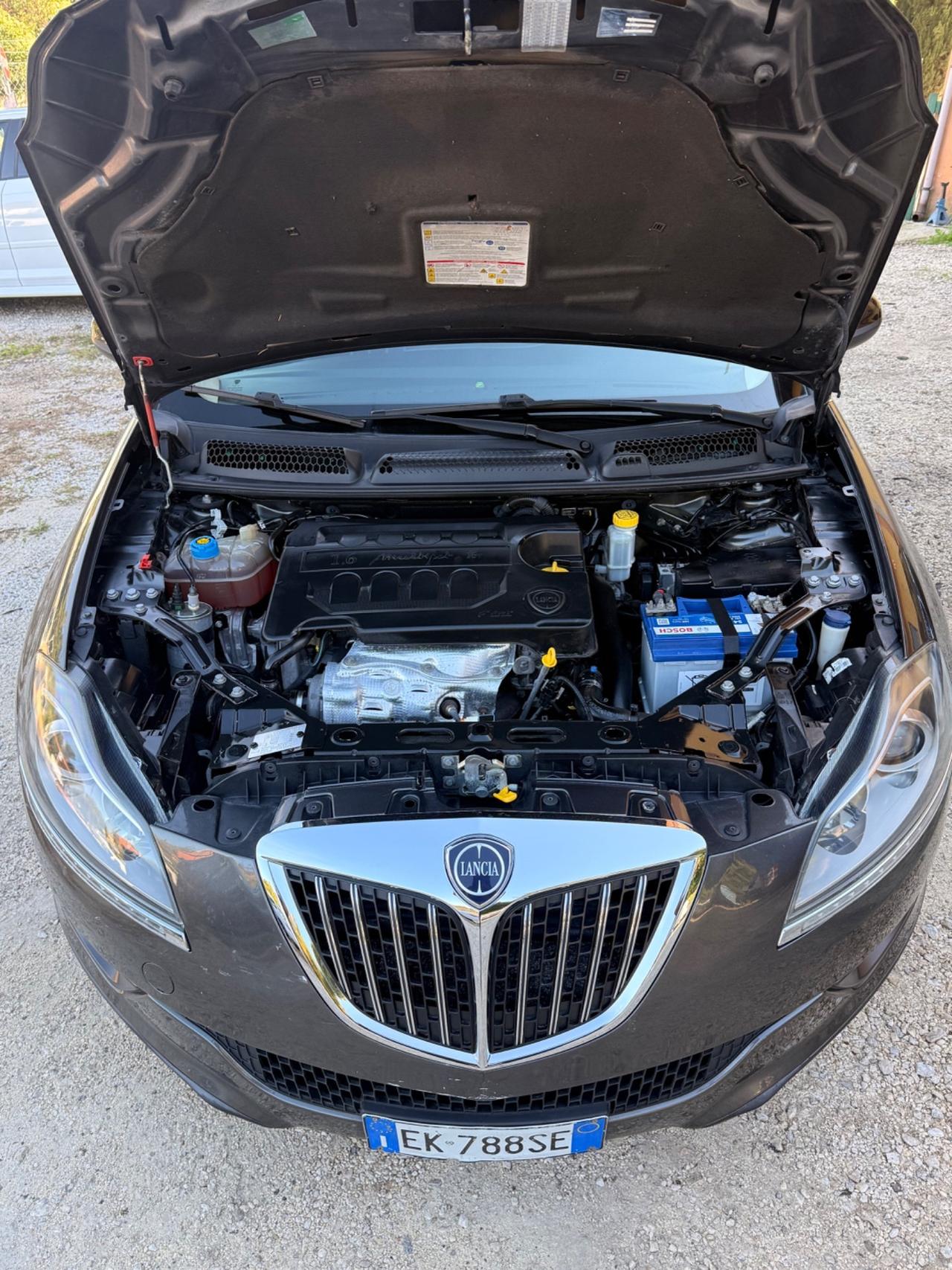 Lancia Delta 1.6 MJT DPF Gold