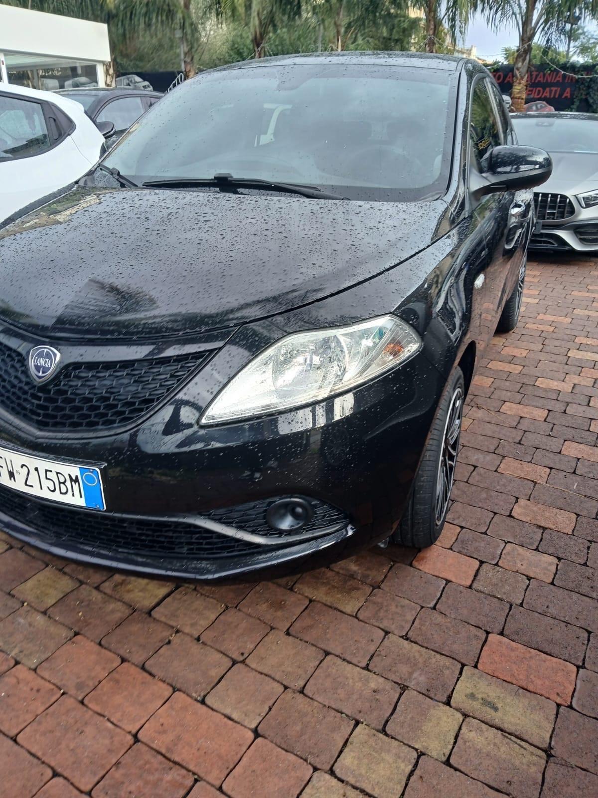 Lancia Ypsilon 1.2 69 CV prezzo 9500