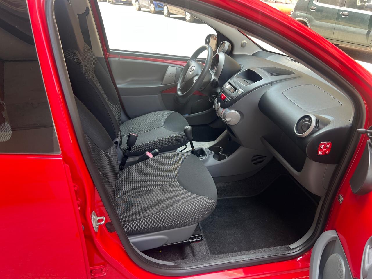 Toyota Aygo 1.0 12V VVT-i 5 porte Now GPL