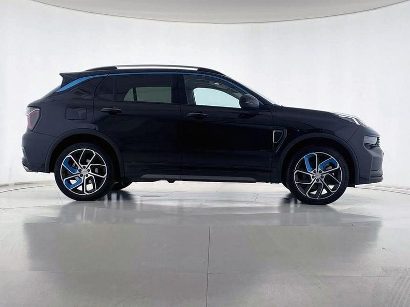 Lynk & Co 01 01 PHEV