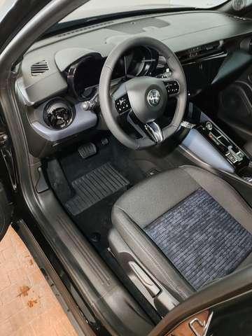 Alfa Romeo Junior 1.2 Hybrid 48V 145cv Edct6