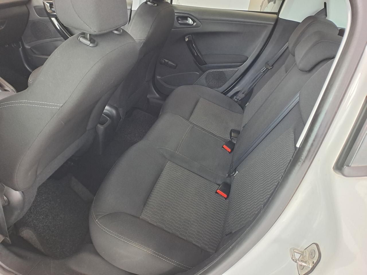 Peugeot 208 BlueHDi 75 5 porte Allure 2018