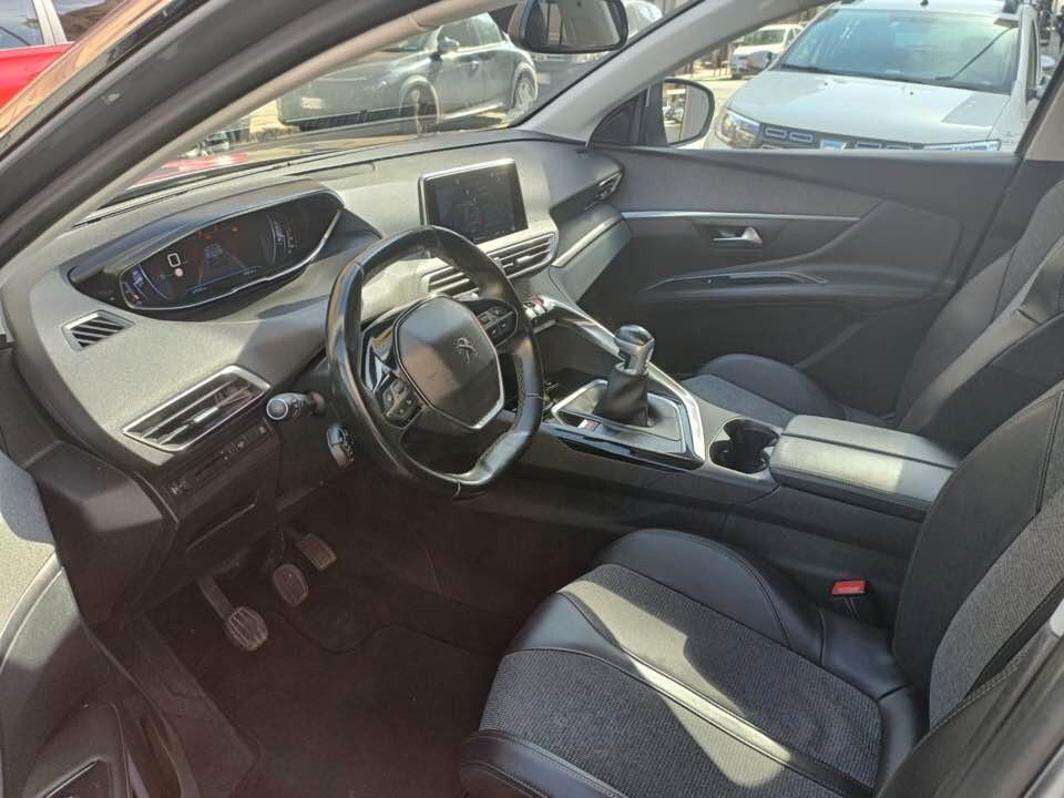 Peugeot 3008 BlueHDi 130 S&S Crossway