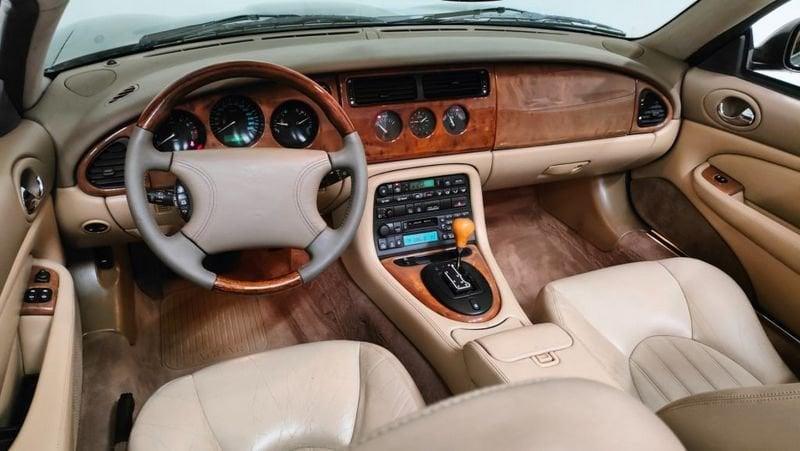 Jaguar XK XK8 ISCRITTA ASI + CERTIFICATO d' AUTENTICITA' JAGUAR