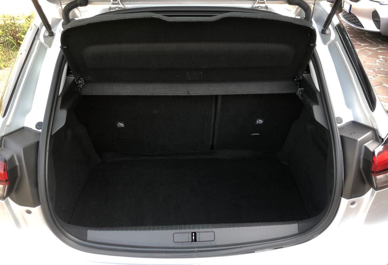 Opel Corsa 1.2 Elegance OK NEOPATENTATI!!