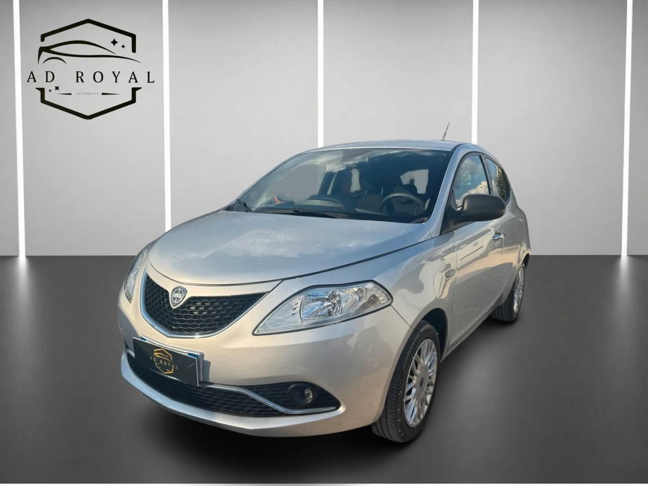 Lancia Ypsilon 1.2 69 CV 5 porte GPL Ecochic Gold 09/2017