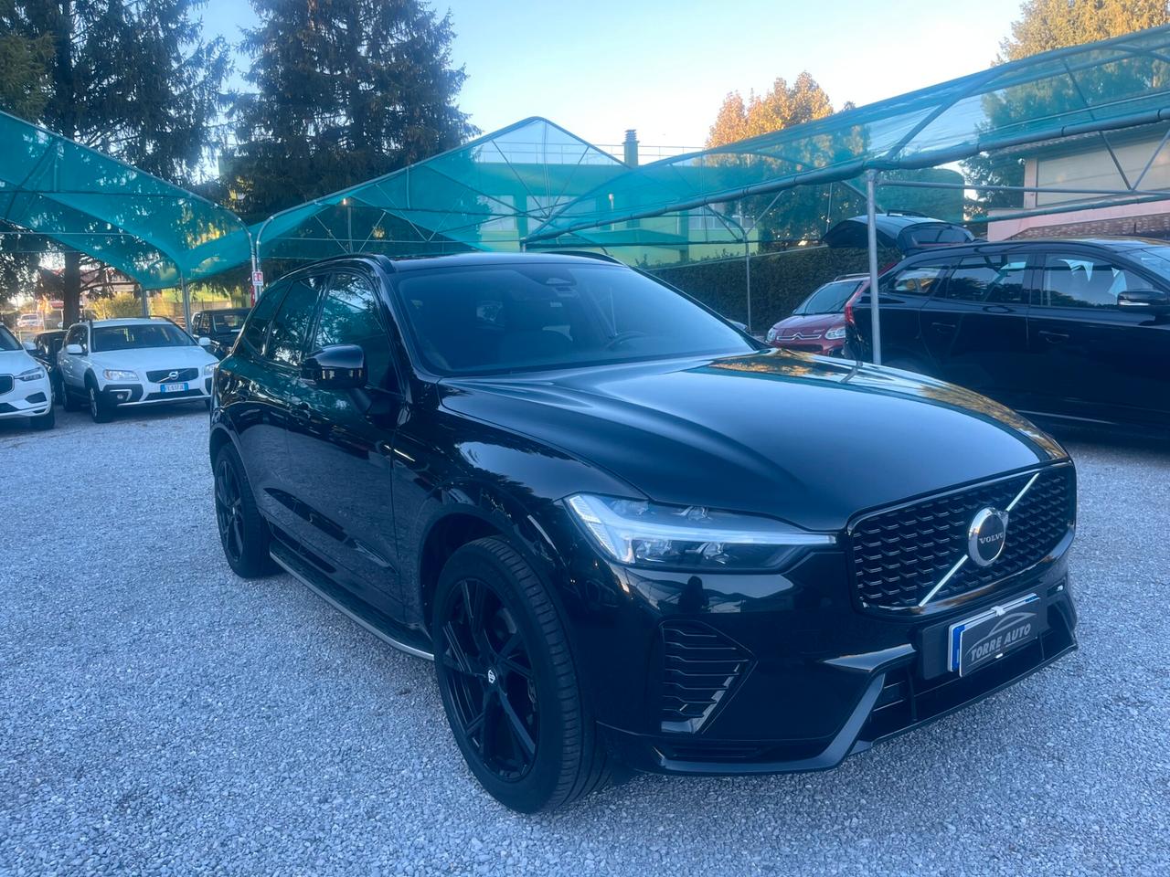 Volvo XC60 B4 automatico Plus Dark N1