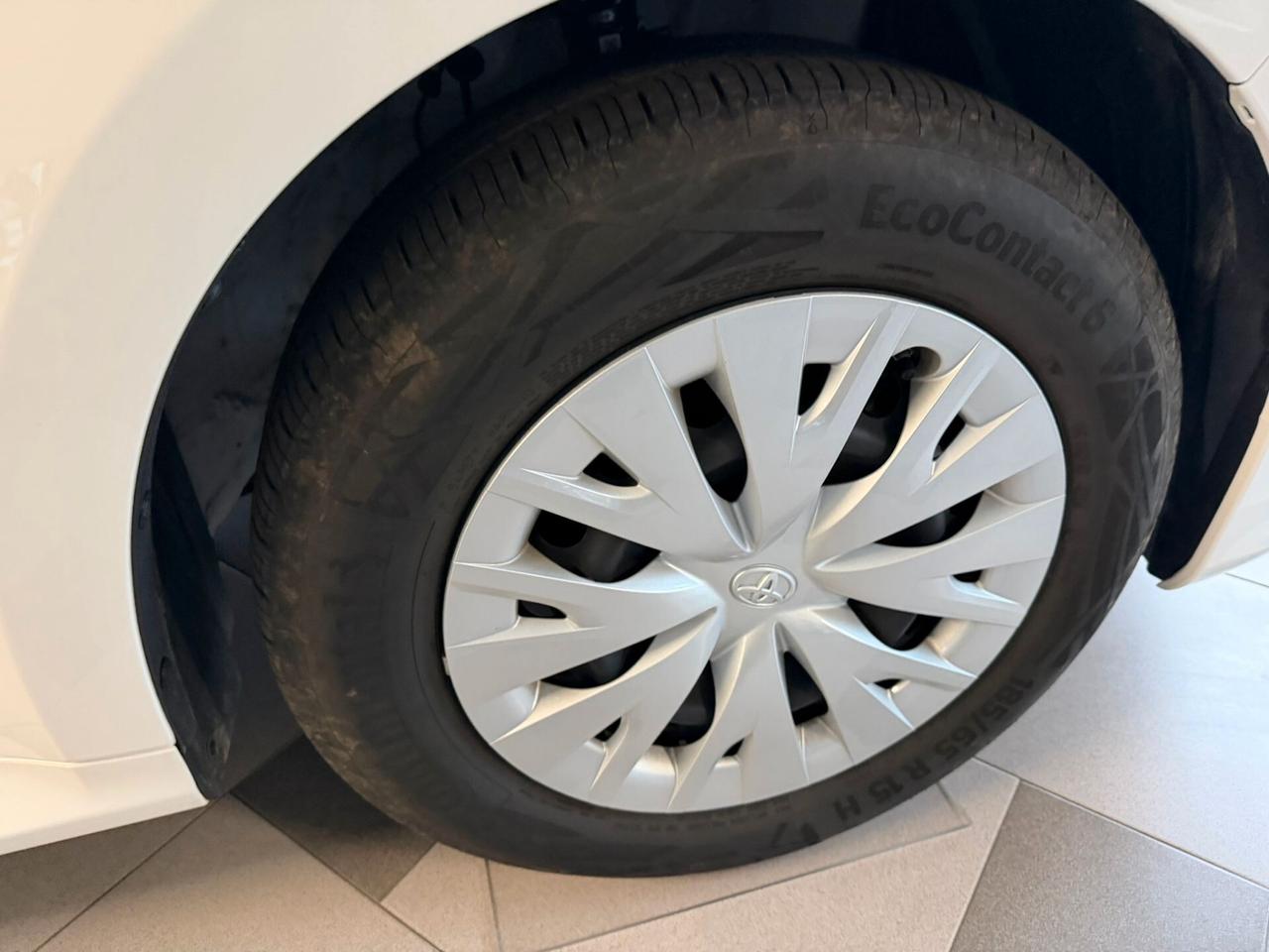 Toyota Yaris 1.5 Hybrid 5 porte Active