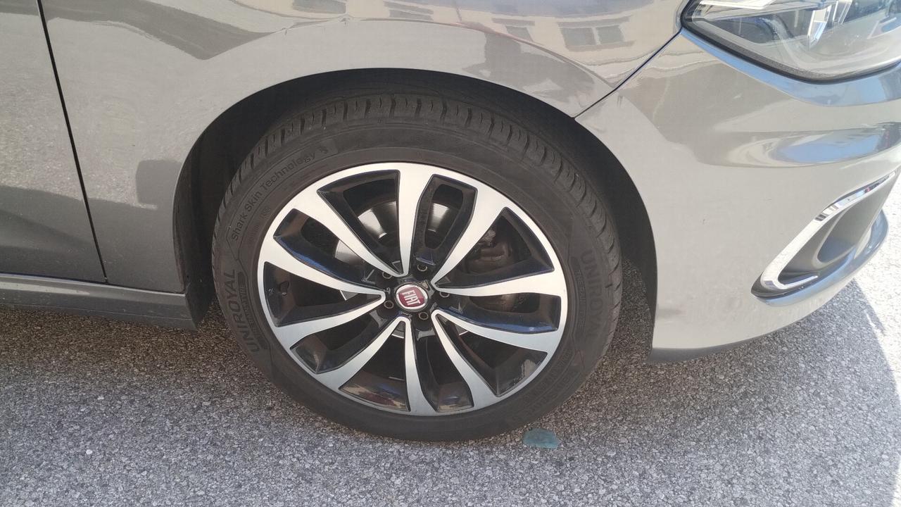 Fiat Tipo 1.6 Mjt S&S 5 porte Lounge NEOPATENTATI