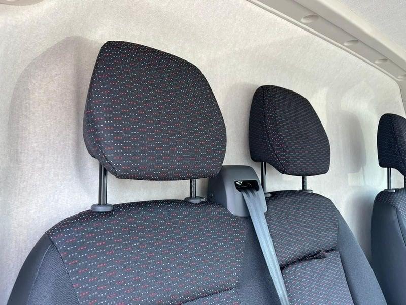 Peugeot Boxer Boxer 335 2.2 BlueHDi 140 S&S L3H2 (IVA ESCL.)