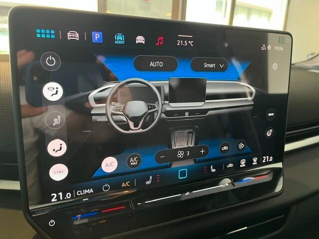 Volkswagen T-Roc 1.5 eTSI ACT 150 CV DSG R-Line