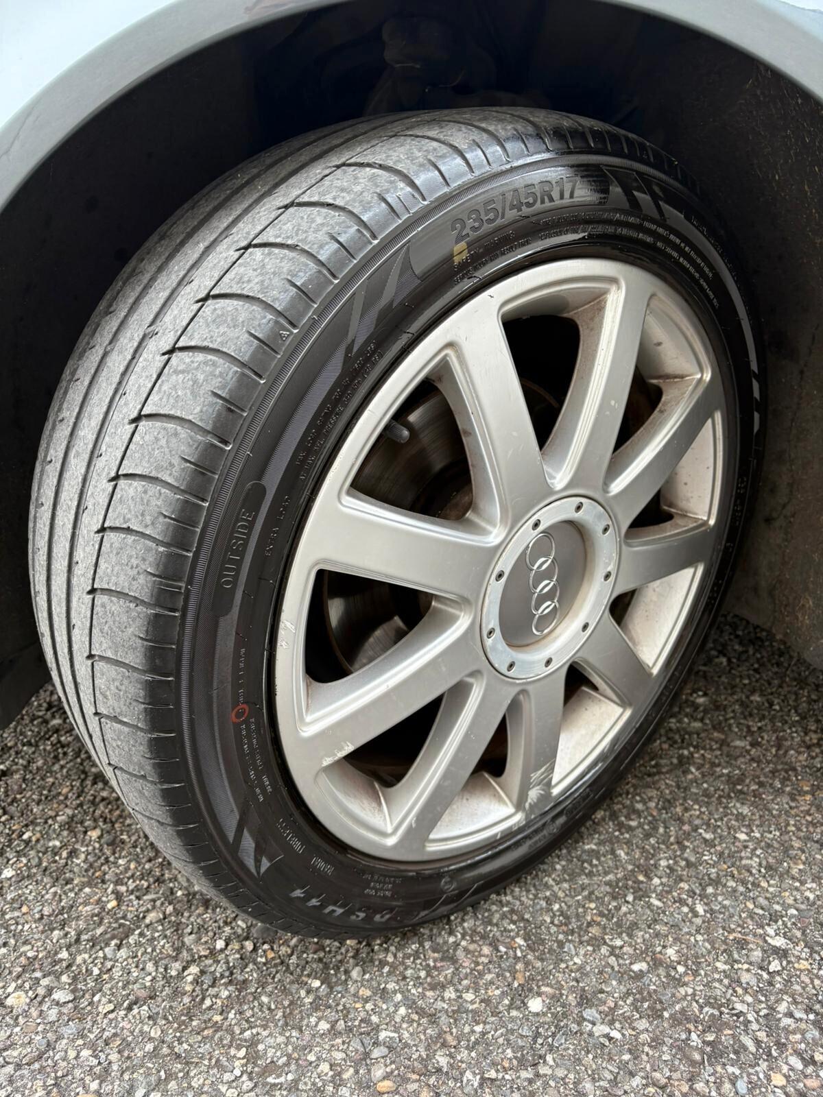 Audi A4 Avant 2.0 TDI 140CV *S-LINE*