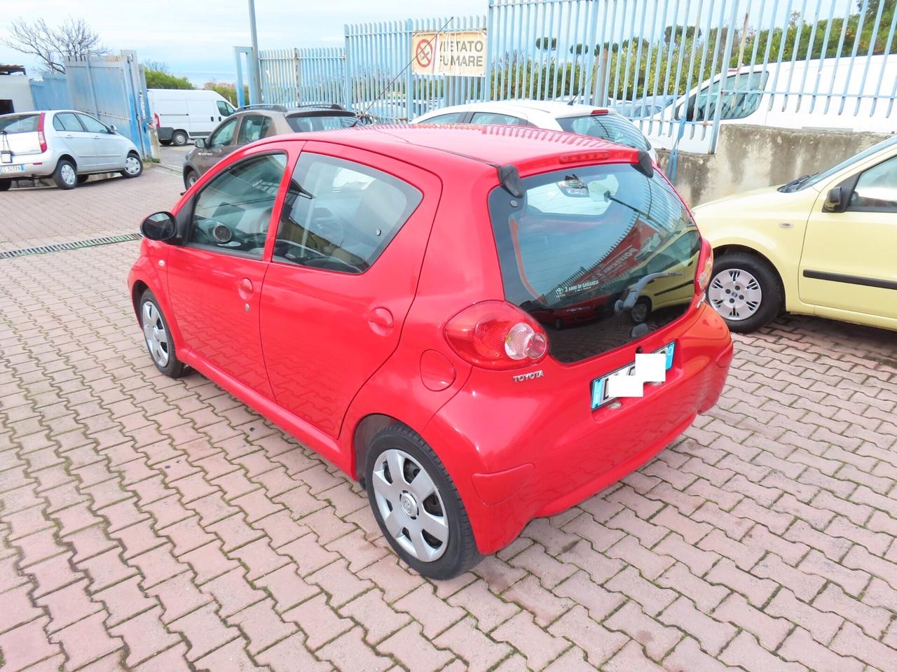 Toyota Aygo 1.0 BENZINA 5 porte FULL 2008